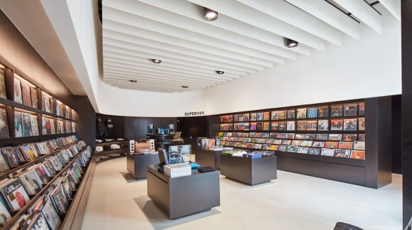 Supervinyl49_Benny-Chan-HERO Supervinyl49_Benny-Chan-HERO